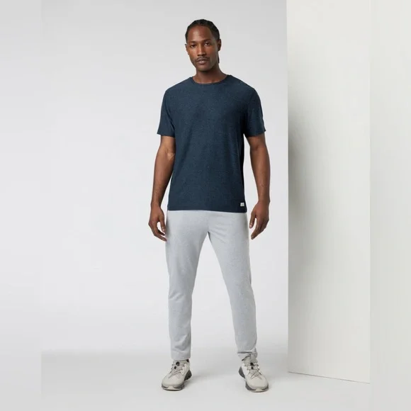 Vouri navy blue men’s Strato Tech Tee. Size M - Picture 2 of 8